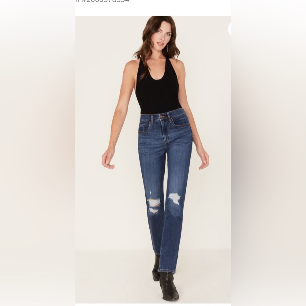 Levi's High Rise Straight Leg Distressed Denim Jeans sz 26